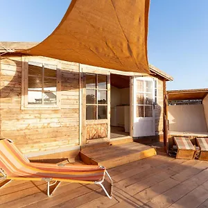  Hostal Alaia Tiny House Between Volcanoes And Beach Breaks España